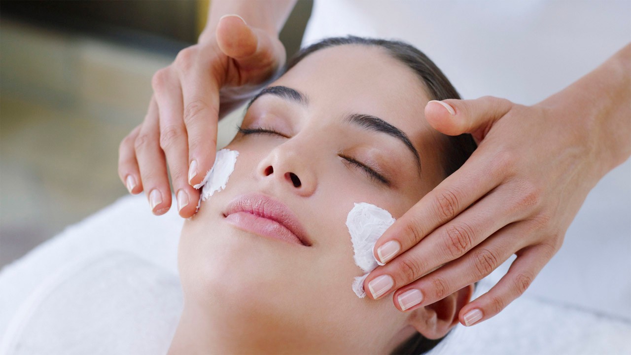 Facial At Spa 15